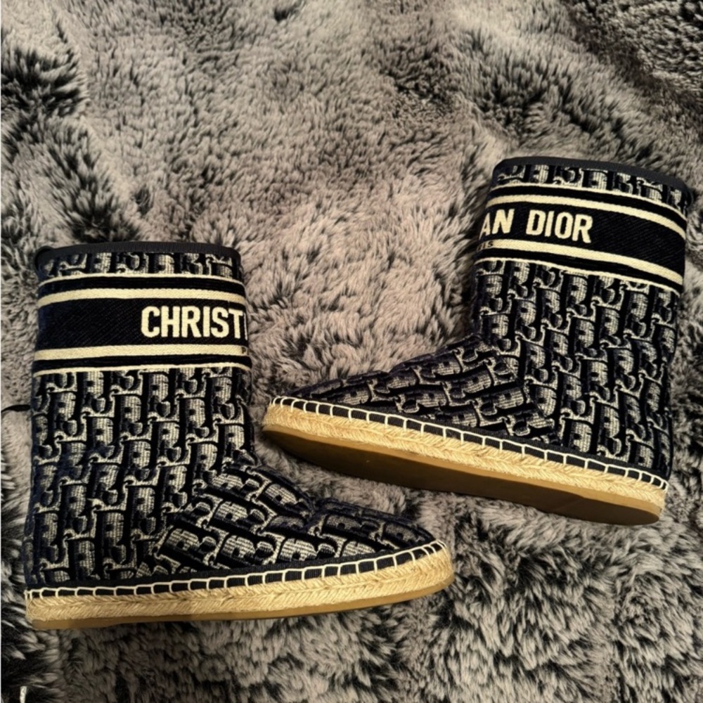Dior Style  Sherpa Lined Espadrille Boots - Picture 2 of 3
